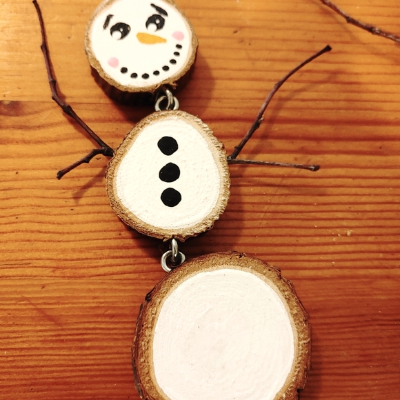 Hand painted wooden snowman ornament - Picture 2 of 3